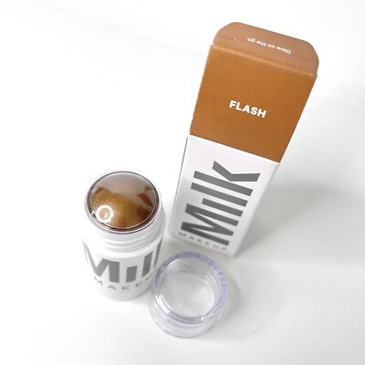 Milk MakeUp – Iluminador Stick